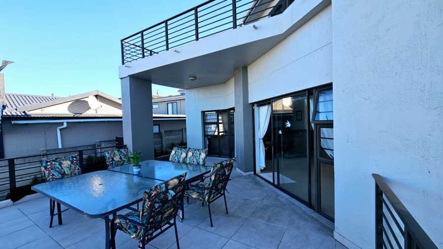 5 Bedroom Property for Sale in Dana Bay Western Cape